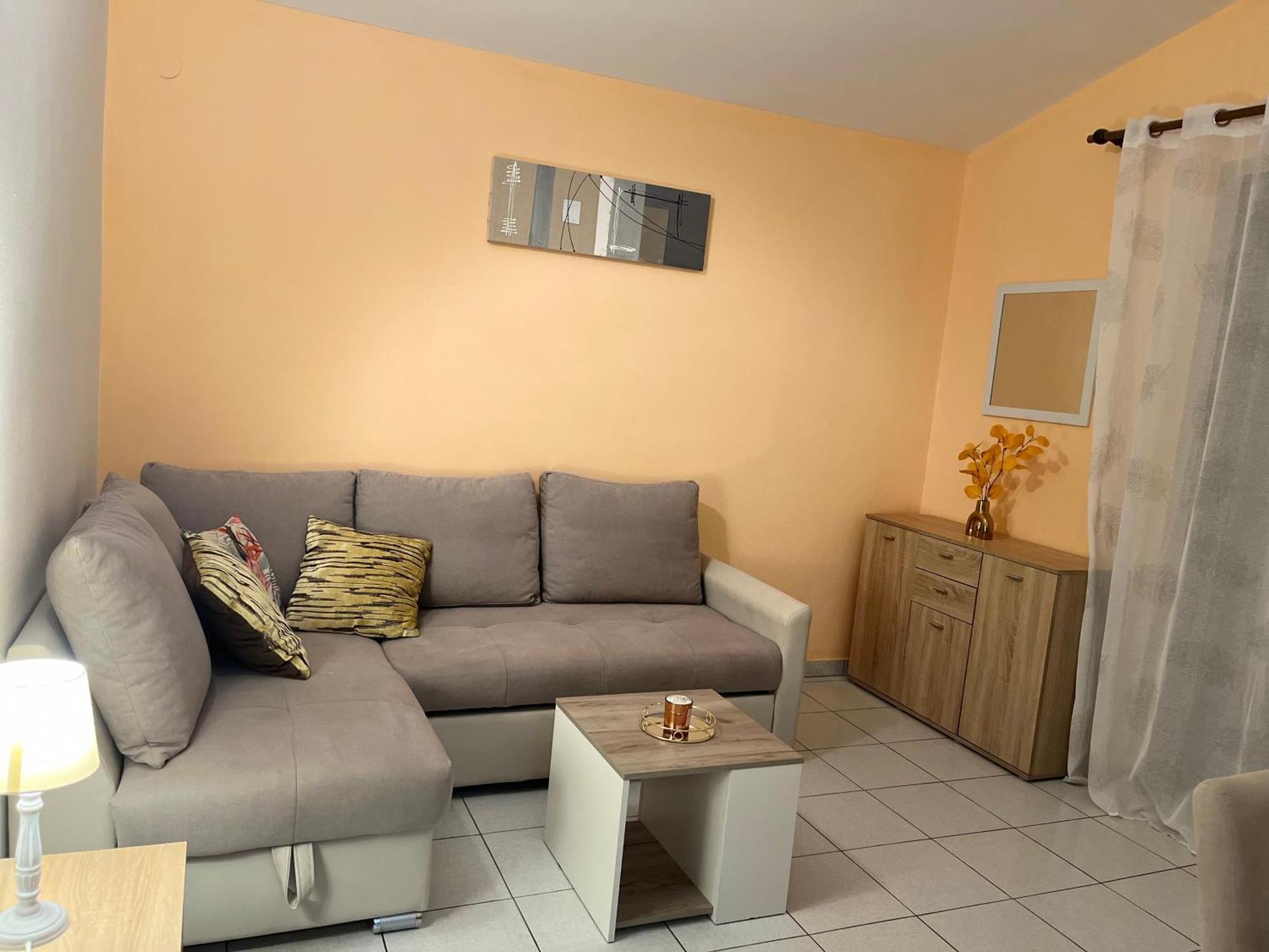 Apartments Villa Mirella 20 M From The Sea - Free Parking Trogir Eksteriør billede