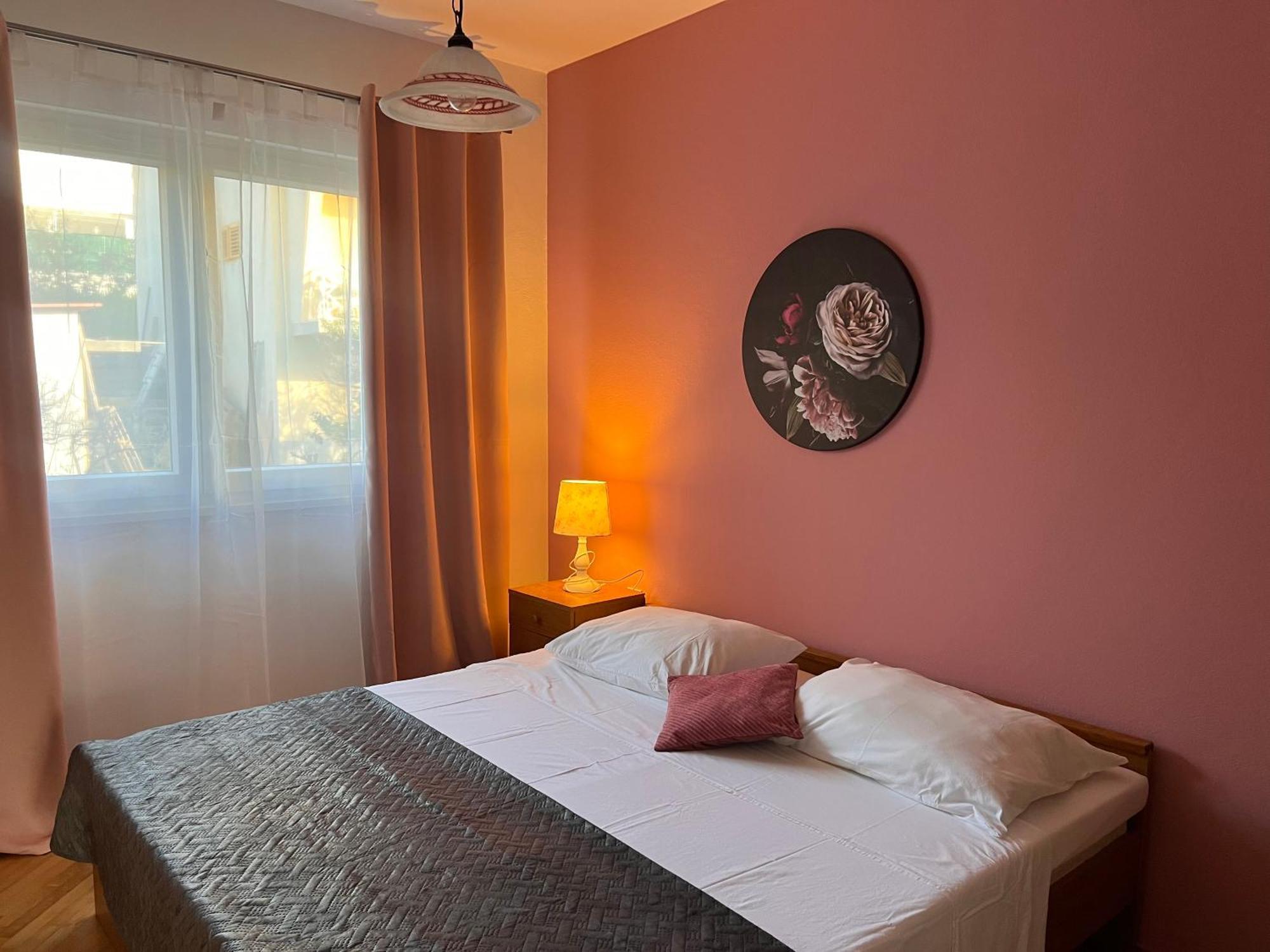 Apartments Villa Mirella 20 M From The Sea - Free Parking Trogir Eksteriør billede