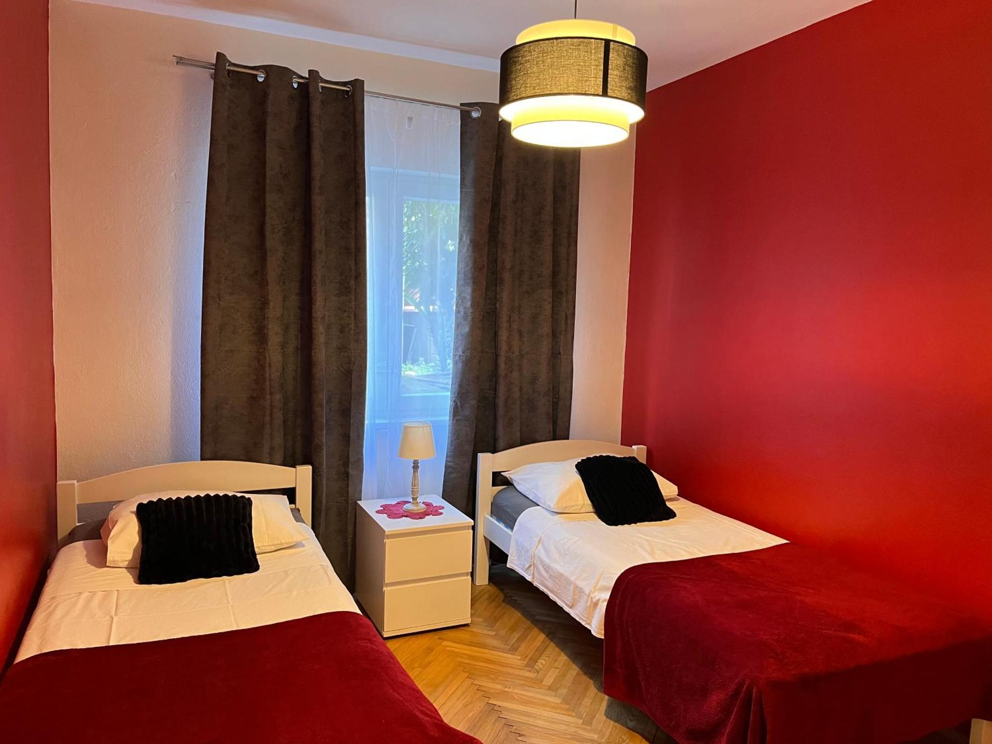Apartments Villa Mirella 20 M From The Sea - Free Parking Trogir Eksteriør billede