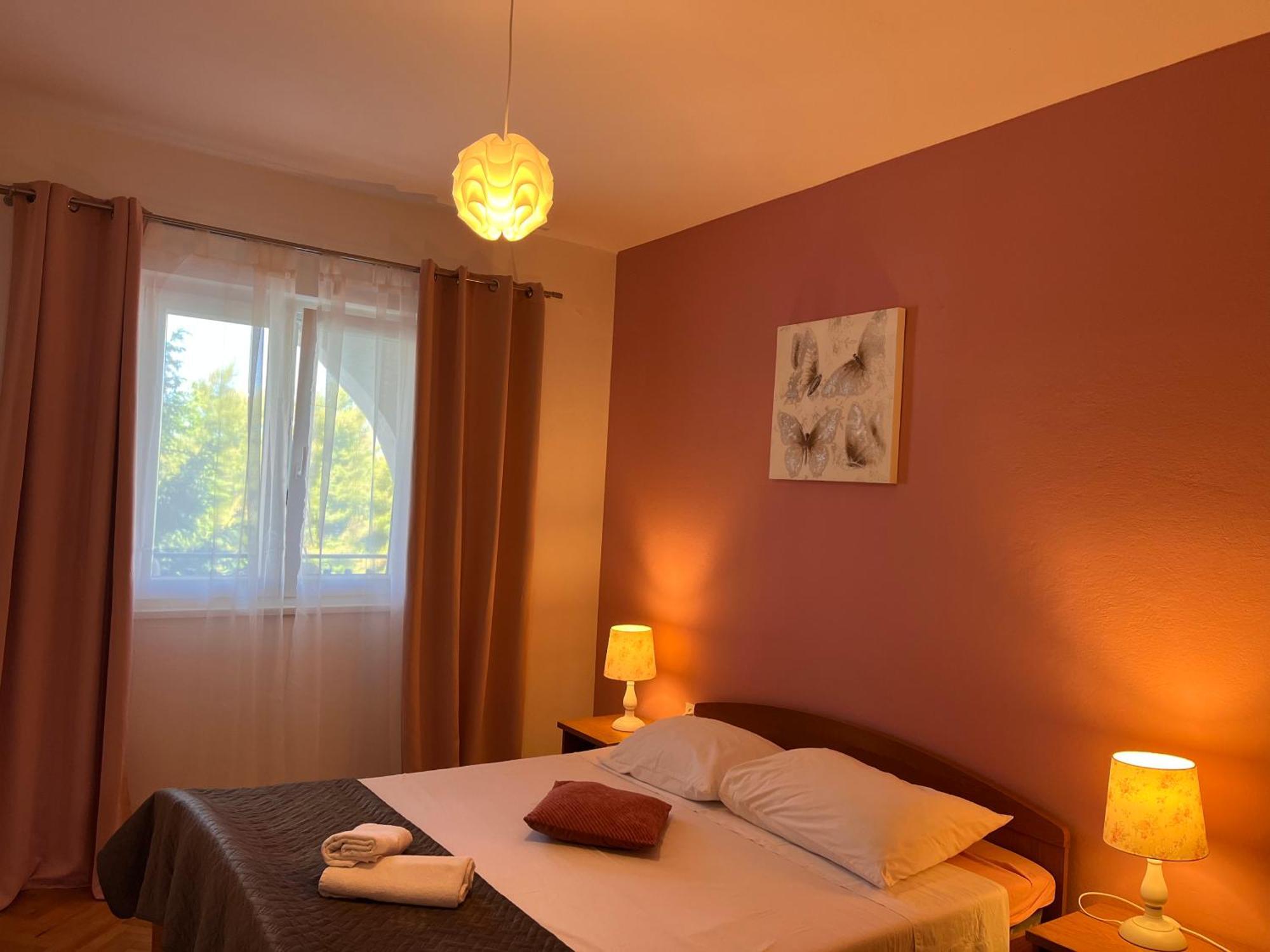 Apartments Villa Mirella 20 M From The Sea - Free Parking Trogir Eksteriør billede