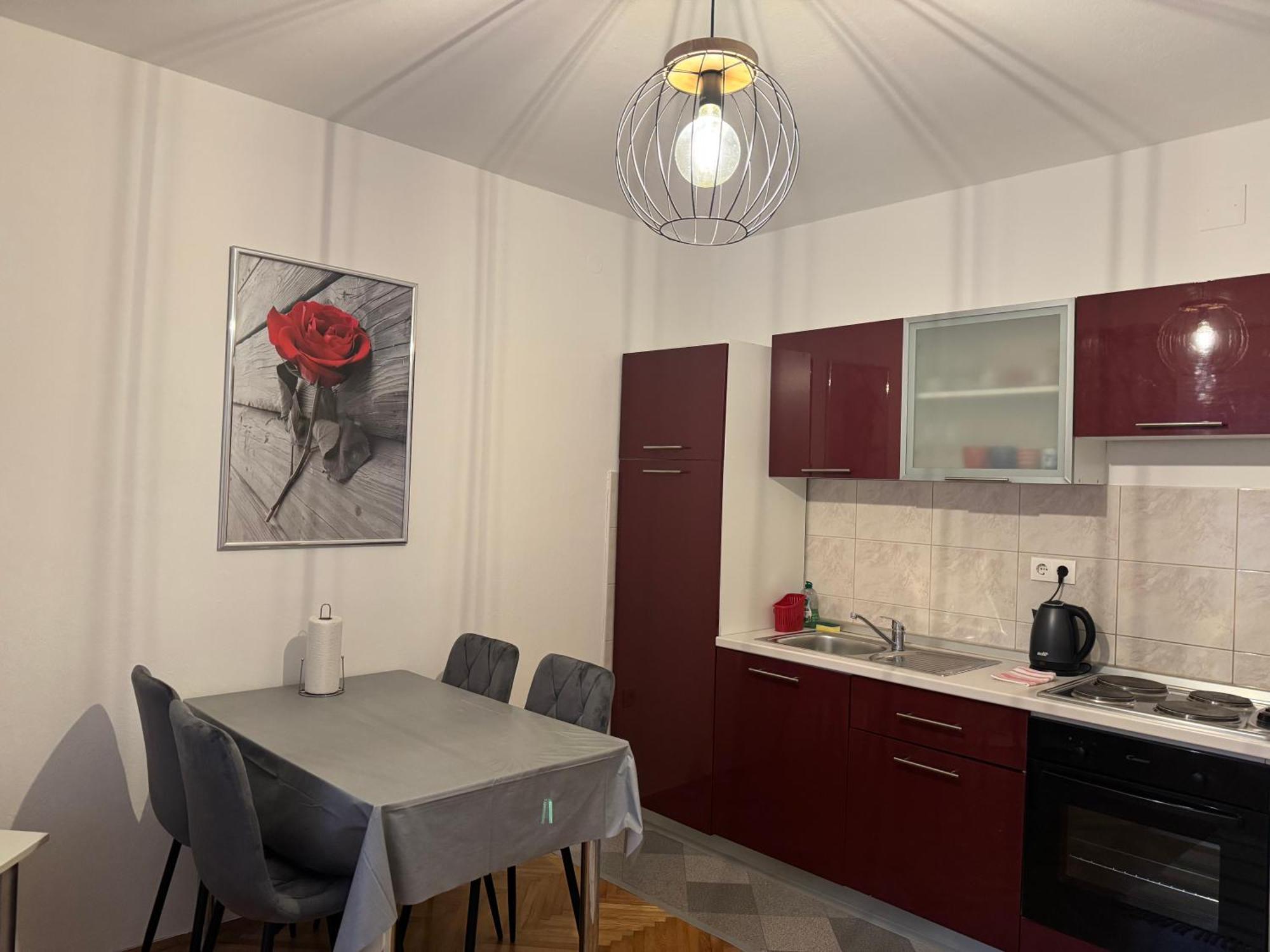 Apartments Villa Mirella 20 M From The Sea - Free Parking Trogir Eksteriør billede