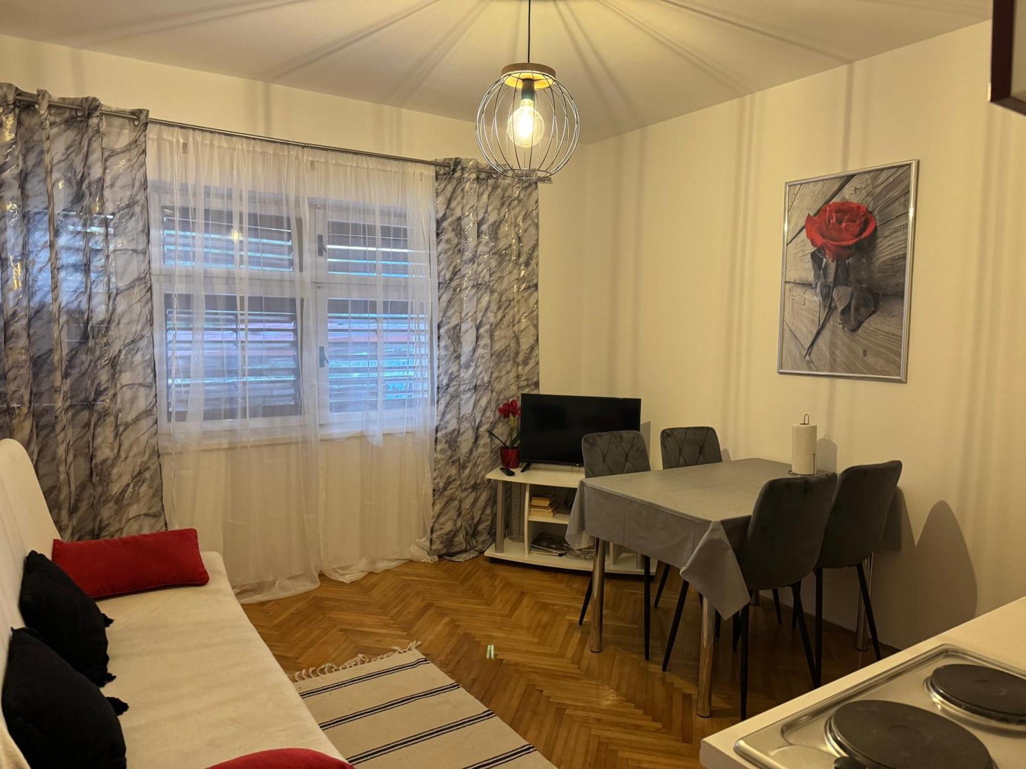 Apartments Villa Mirella 20 M From The Sea - Free Parking Trogir Eksteriør billede
